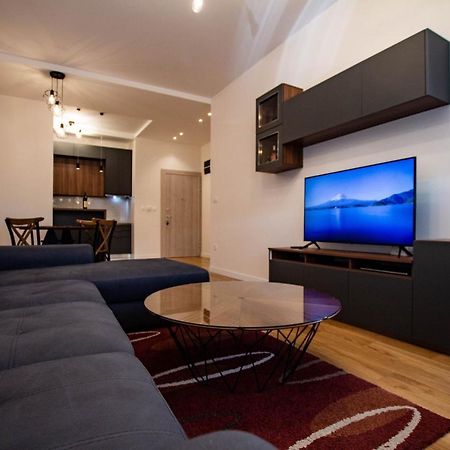 Follow The Sun - 4 Person Apartment Бар Экстерьер фото