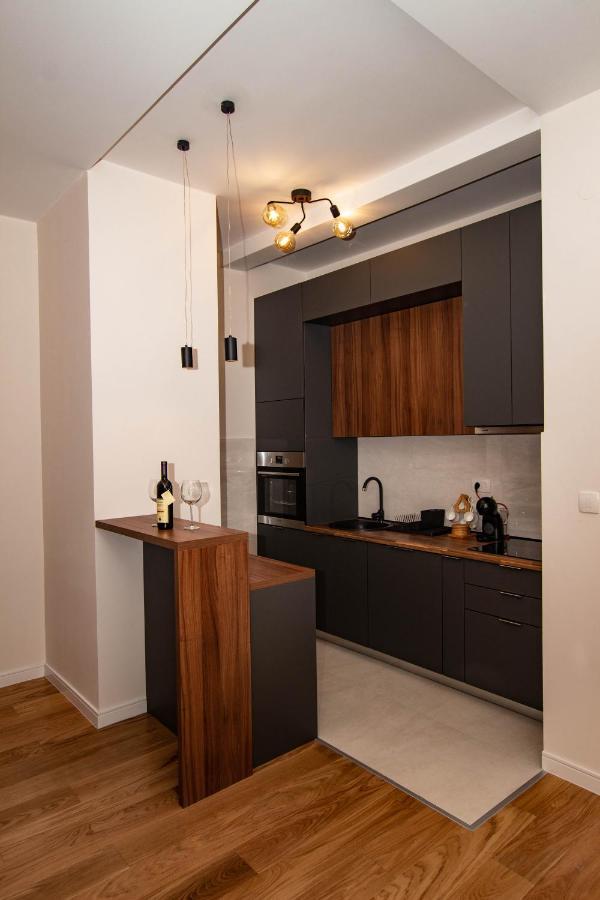 Follow The Sun - 4 Person Apartment Бар Экстерьер фото