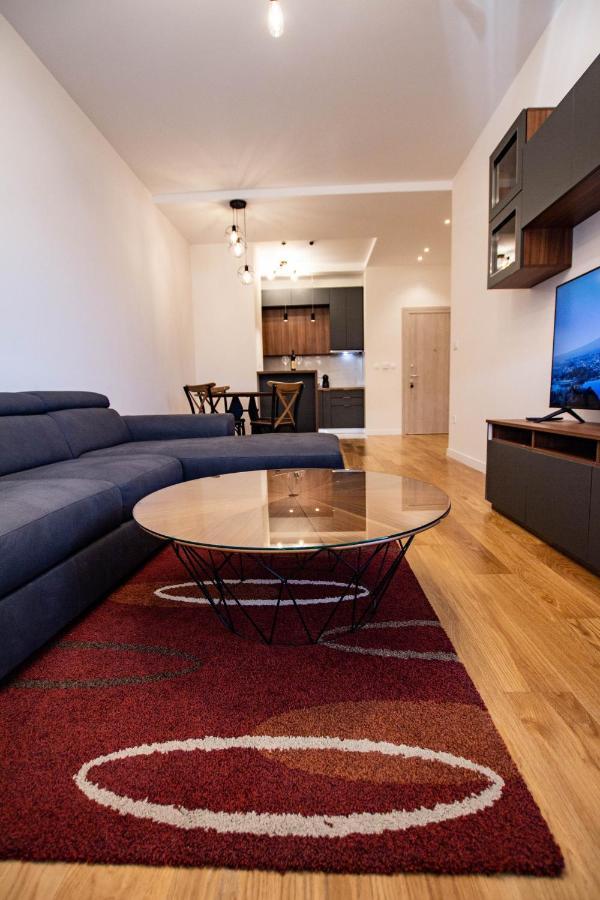 Follow The Sun - 4 Person Apartment Бар Экстерьер фото
