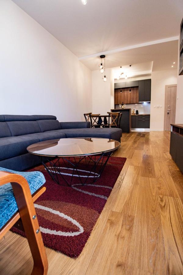 Follow The Sun - 4 Person Apartment Бар Экстерьер фото